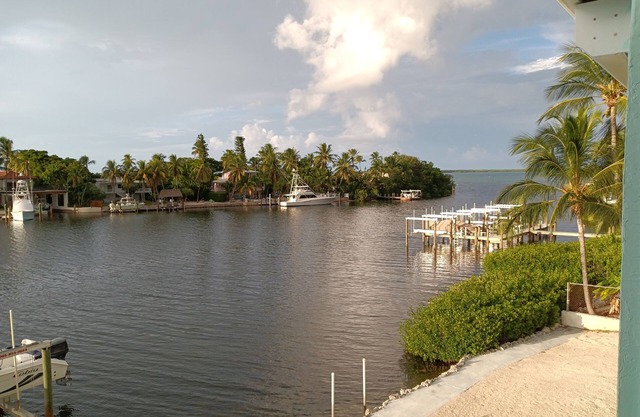 Ocean View with protected dock on lagoon with private boat ramp