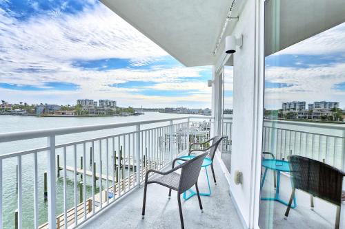 Oceana 301 East