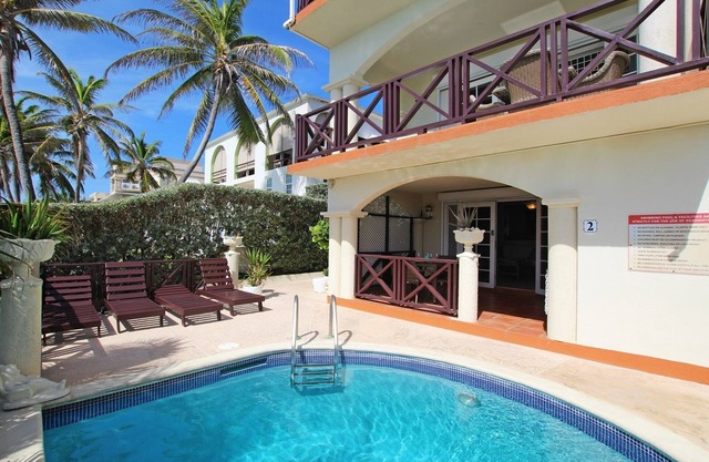 Oceanfront 1-bed Apt with Pool near Surfing - Rosalie #2