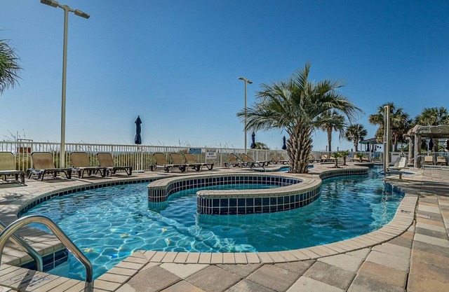 Oceanfront 2 bdrm in Myrtle Beach