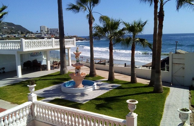 Oceanfront 5 Bedroom Hacienda with Stunning Views and Private Terrace.