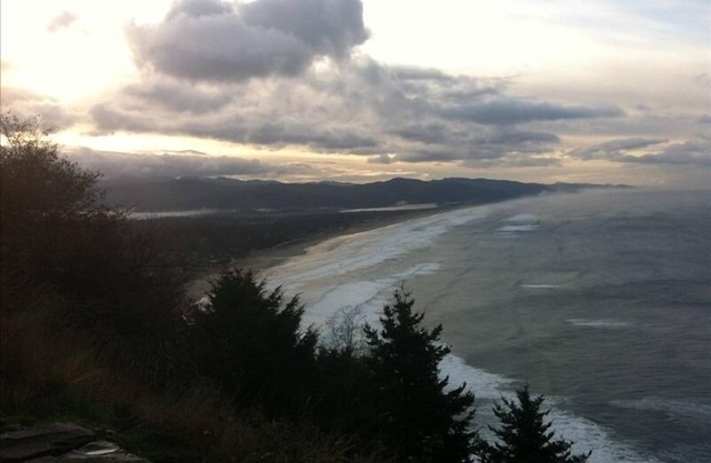 Oceanfront 6BR Home in the Heart of Manzanita. Escape Your Troubles Here!
