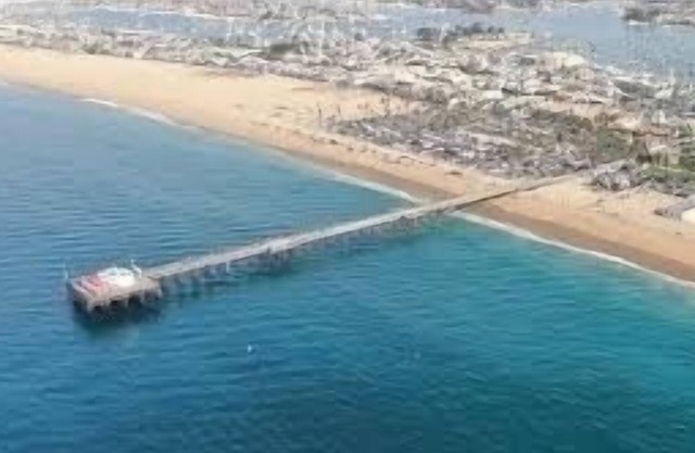 Oceanfront Balboa pier incredible ocean/bay views from your private rooftop deck