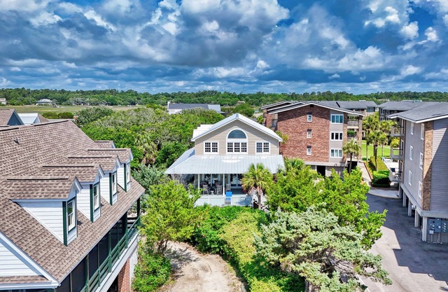 Oceanfront Beach House, Furnished Porch, Sun Deck, Private Boardwalk, Grill