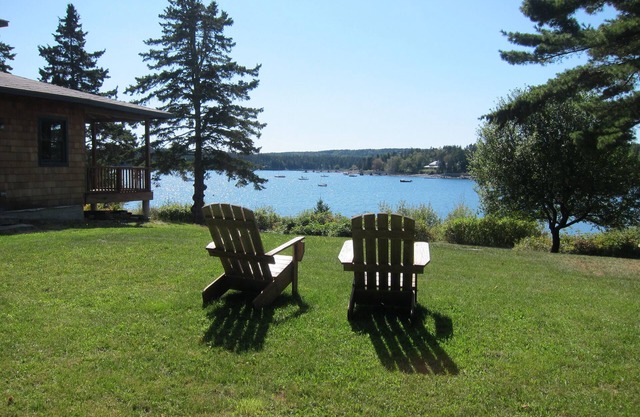 Oceanfront Cottage w/Dock & Mooring - walking distance to Acadia