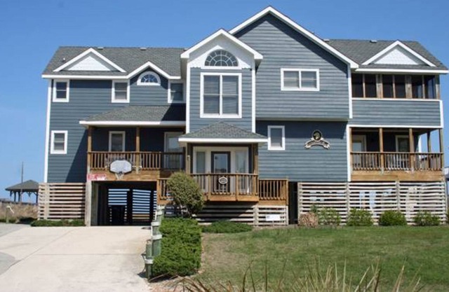 Oceanfront Home In Corolla w/ Private Pool, Hot Tub & Rec Room