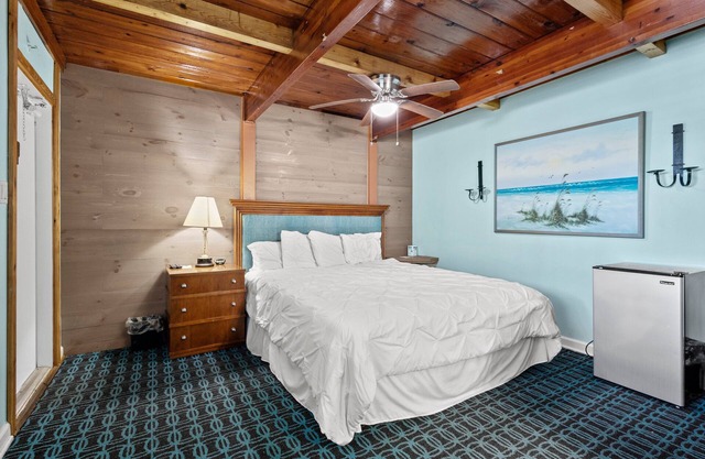 Oceanfront Inn Room #5 - Standard Room - King Bed
