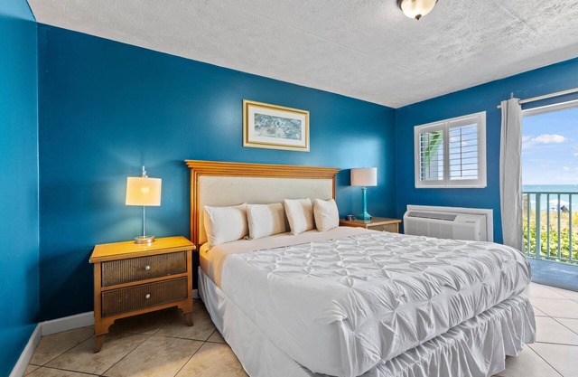 Oceanfront Inn Room #19- Ocean View Balcony, King Bed