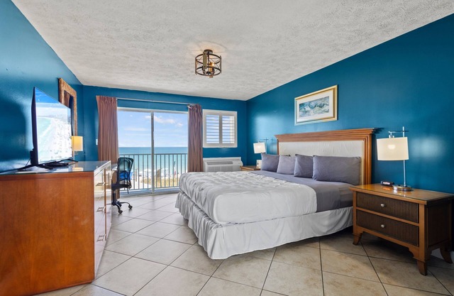 Oceanfront Inn Room #21- Ocean View Balcony, King Bed