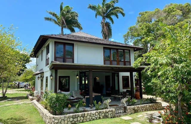 Oceanfront Luxury Villa in Jamaica
