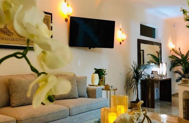 Oceanfront Villa with pool, Puerto Morelos.