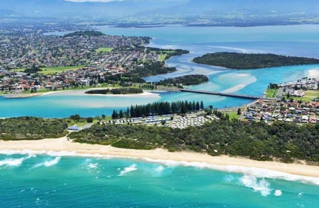 Oceans Escapes @ Windang