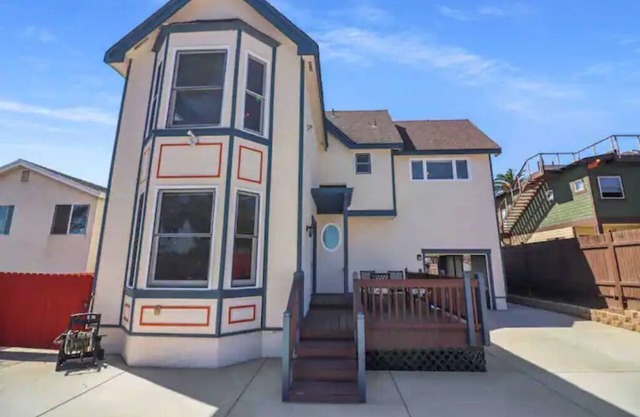 Oceanside Yard