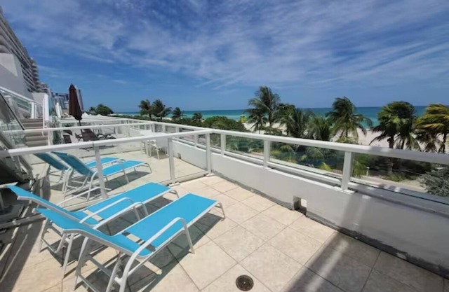 OCEANVIEW 1 bedroom 2 bath TERRACE and PARKING