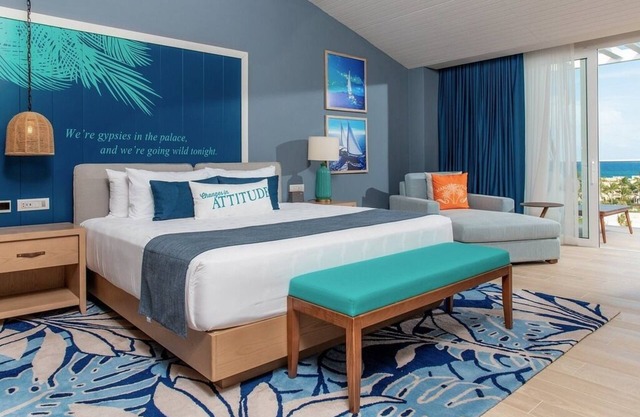 Oceanview Oasis: ALL-INCLUSIVE Suite with Direct Pool Access; Premium Benefits