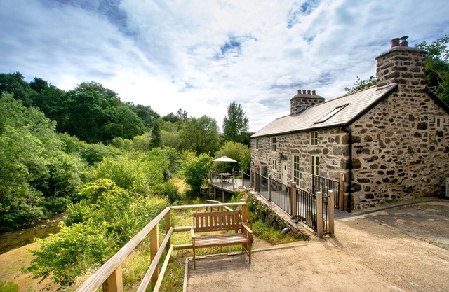 Ochr y Rhiw - Three Bedroom House, Sleeps 6
