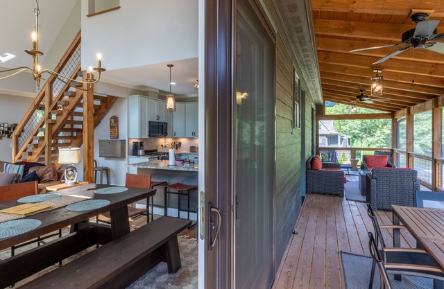 Ohiolina on the River - Stunning Home Located on the River and Close to WCU!