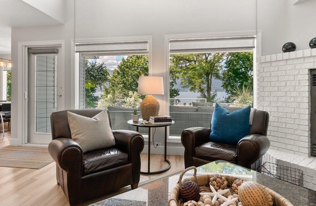 Okanagan Lake Private Beachfront Retreat – 4-Bedroom Spacious Home Sleeps 8
