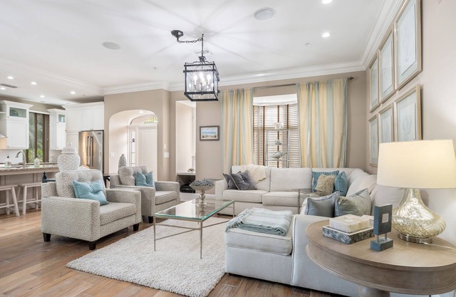 Old Naples Walk to 5th Ave 4 Bedrm 5 bath home MONTHLY DISCOUNT