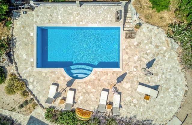Old Stone House for rent
