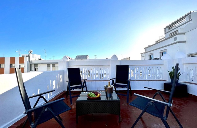 Olhão Historical House by Homing