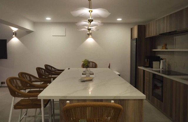 Olymp Luxury House - Sea front 4 bedroom house
