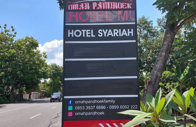 Omah Pandhoek by Sajiwa