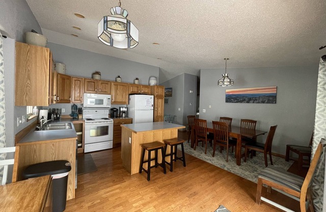 Omega Cabin Close to Lake Pactola and ATV Trails