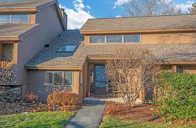 On Golf Course, Views! Spacious! - Landmark 2C