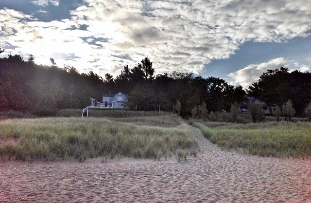 On Lake Michigan, 6 Bdrm, 2.5 Bth, Outdr Hot Tub, Also close to Portage Lake