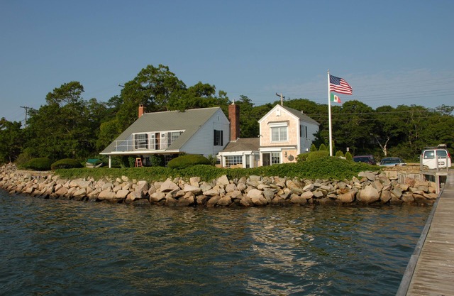 ON PLEASANT BAY - TOPSIDE MAIN HOUSE