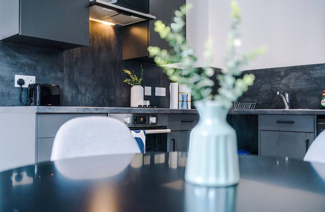 On-site Gym (included). 2 Bed Luxury Apartment