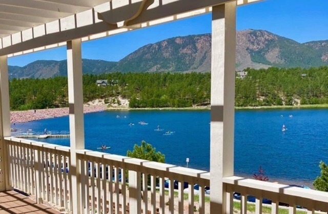ON THE LAKE Monument & USAFA Mountain View Home