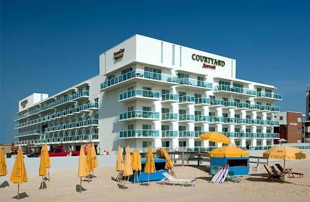 ON TOP FLOOR OF MARRIOTT - Luxury Boardwalk/Beach 1400 sq ft + Hotel amenities