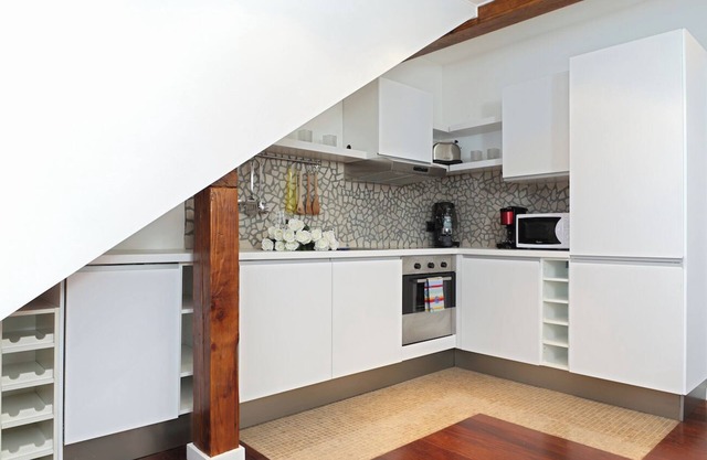 One-Bedroom Apartment (4 Adults)