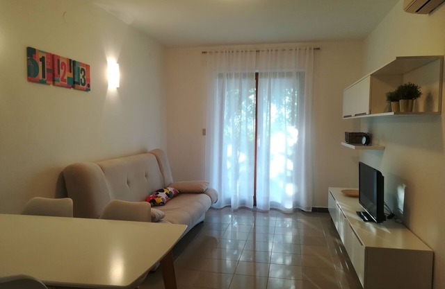 One bedroom apartment with terrace Presika, Labin (A-7390-c)