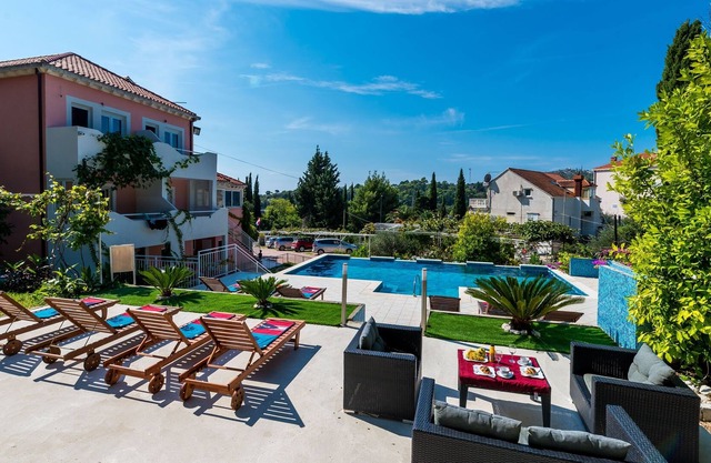 One bedroom apartment with balcony and sea view Mlini, Dubrovnik (A-8579-c)