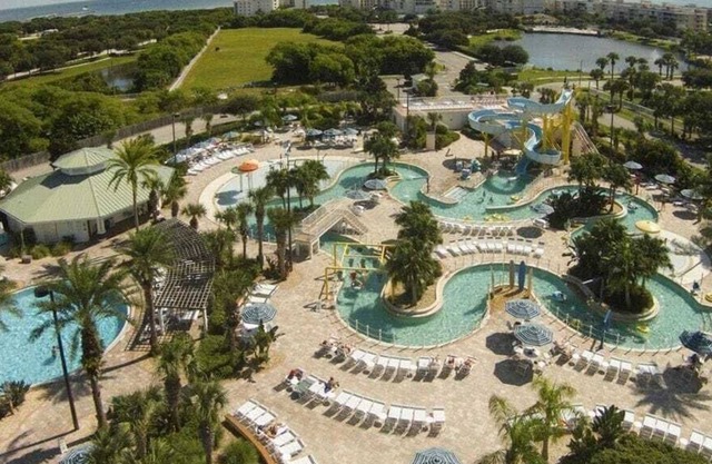 ONE BEDROOM CONDO, FULL KITCHEN, IN FABULOUS BEACH RESORT UNDER $1000 FOR WEEK