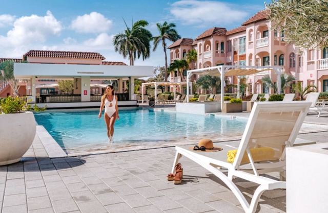 One Bedroom Suite (1-Bedroom Apart-Hotel) with Pool by RedAwning