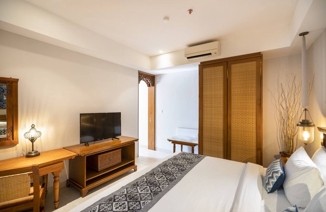 One Bedroom Suite 2 minutes to Kuta Beach