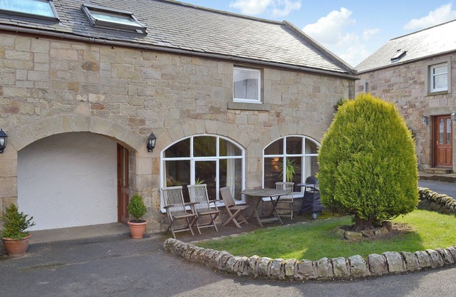 One of five holiday homes with swimming pool, gym and tennis courts on site.