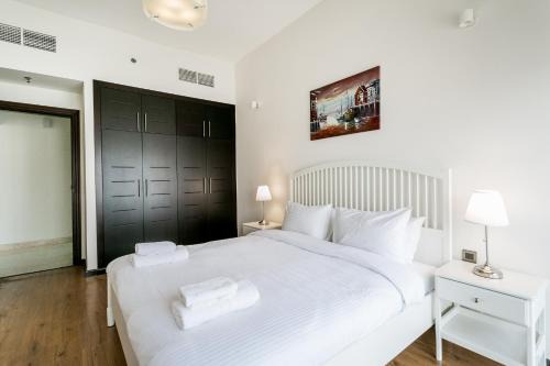 One Perfect Stay - Al Murad 1BR 03