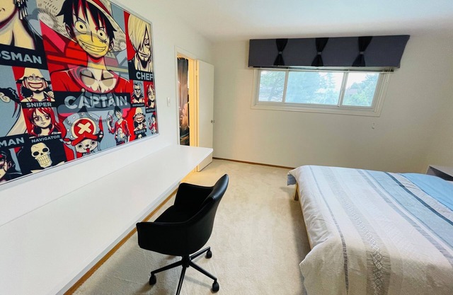 One Piece Toronto Home | Pool + Wi-Fi