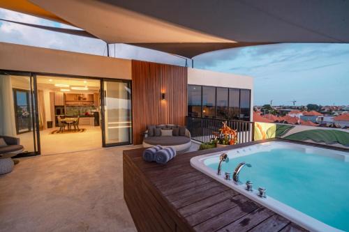 Onyx Beach Hotel