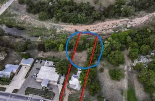 OPEN SKY CAMPSITES in Marble Falls! Continental breakfast, shared elec & firepit