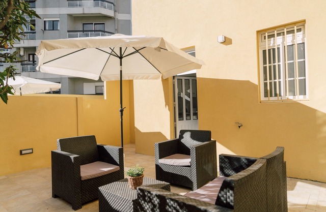 Oporto Yellow Villas