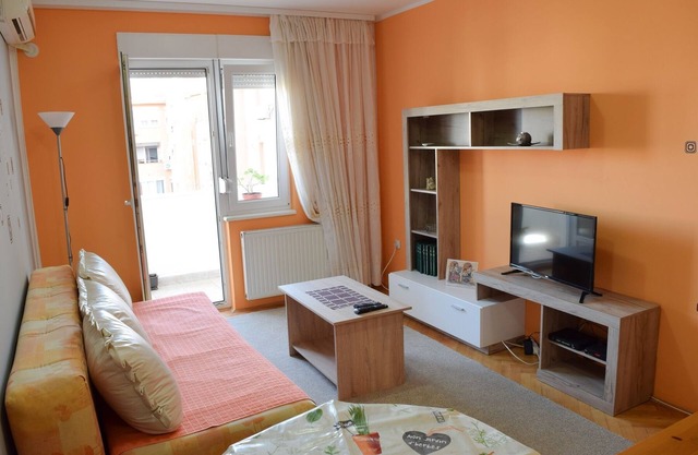 ORANGE APARTMENT DETELINARA