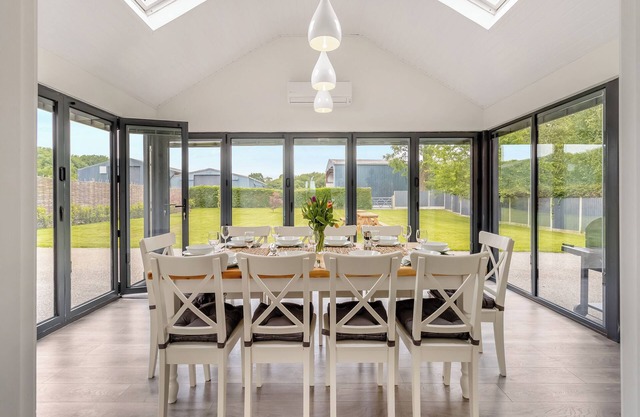 Orchard Barns - UK47200
