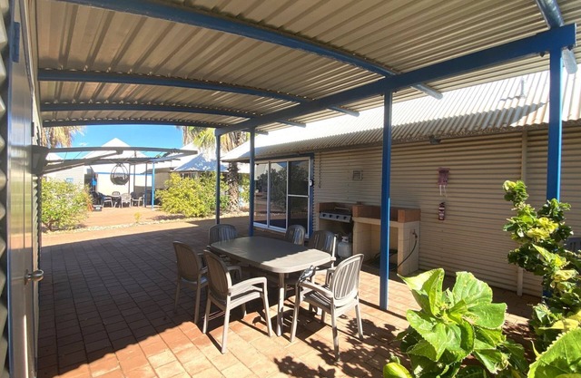 Osprey Holiday Village Unit 118 - Villa with a Pool in the Complex