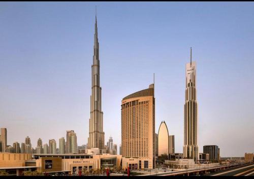 OSTAY-Fashion Avenue Dubai mall